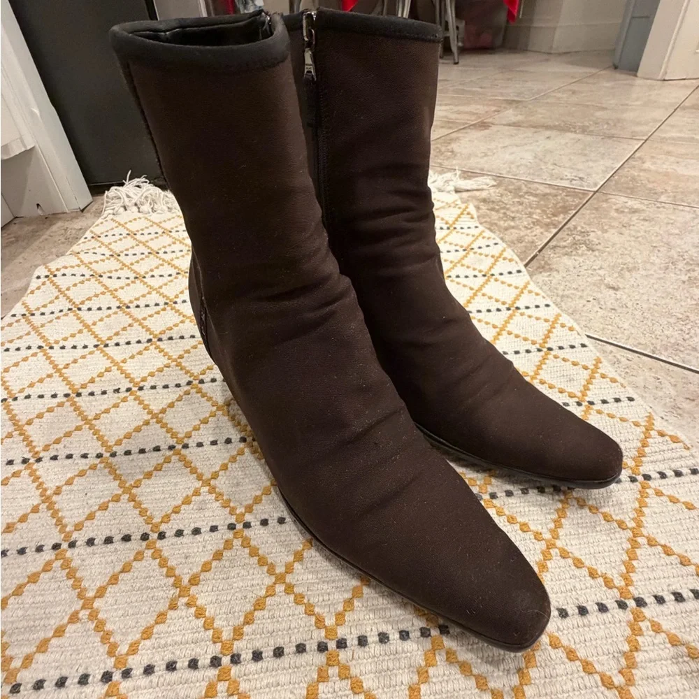 Elegant Prada  Black Women's Ankle Boots size 40/9.5 brown - Picture 5 of 11